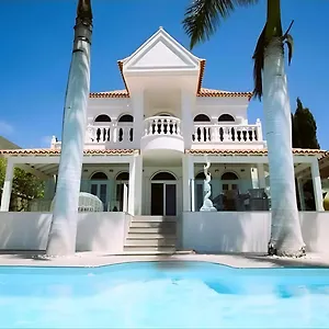 Ocean Palm, Heated Pool! Villa