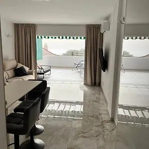 Appartamento New Beautiful Apartment!beaches Nearby!ocean View!, Costa Adeje (Tenerife)